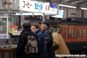 静岡駅立ち飲み屋