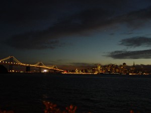 サンフランシスコとベイブリッジ